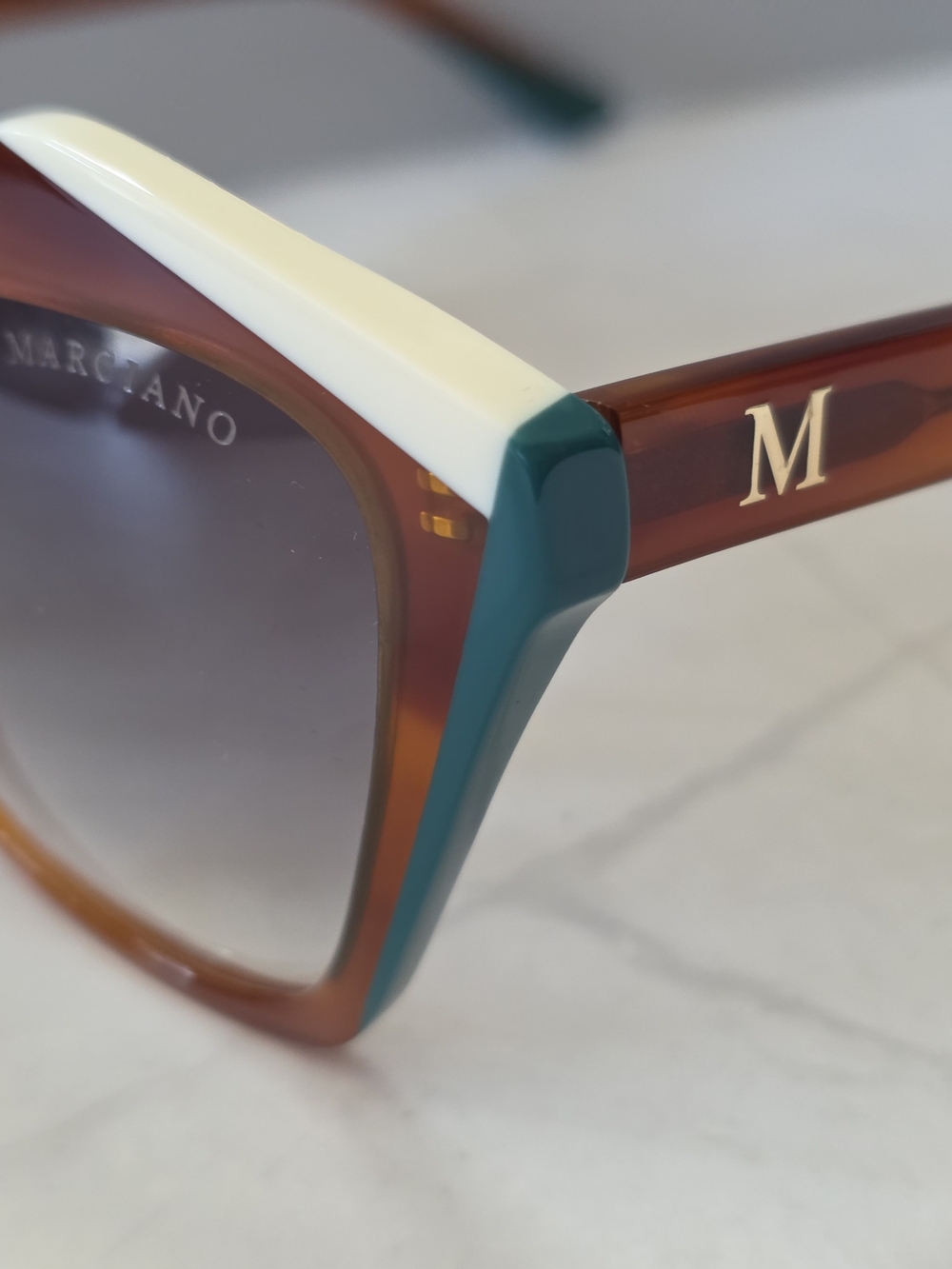 Marciano by Guess GM0832 Cat Eye Sunglasses Brown Teal Ivory Colorblock - Picture 5 of 6